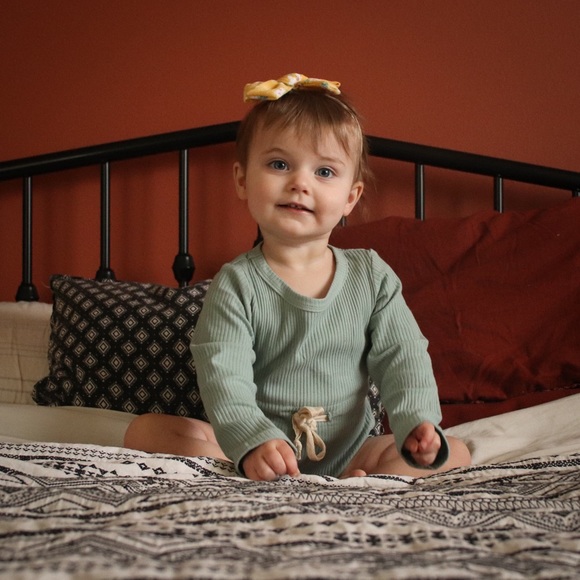 Long Sleeve Drawstring Sage Green Romper - Picture 4 of 11